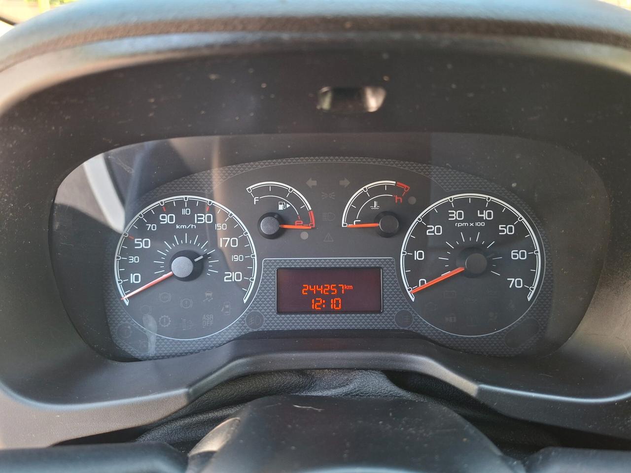 Fiat Fiorino 1.3 MJT DA NEOPATENTATI / EURO 5B