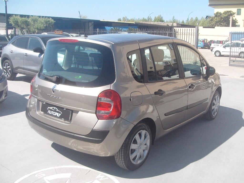 Renault Modus Grand 1.2 16V GPL Dynamique