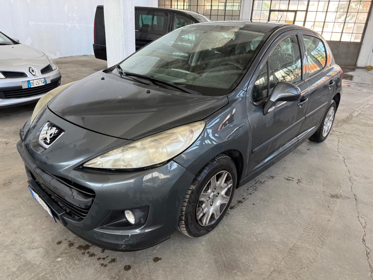 Peugeot 207 1.4 8V 75CV 5p. X Line