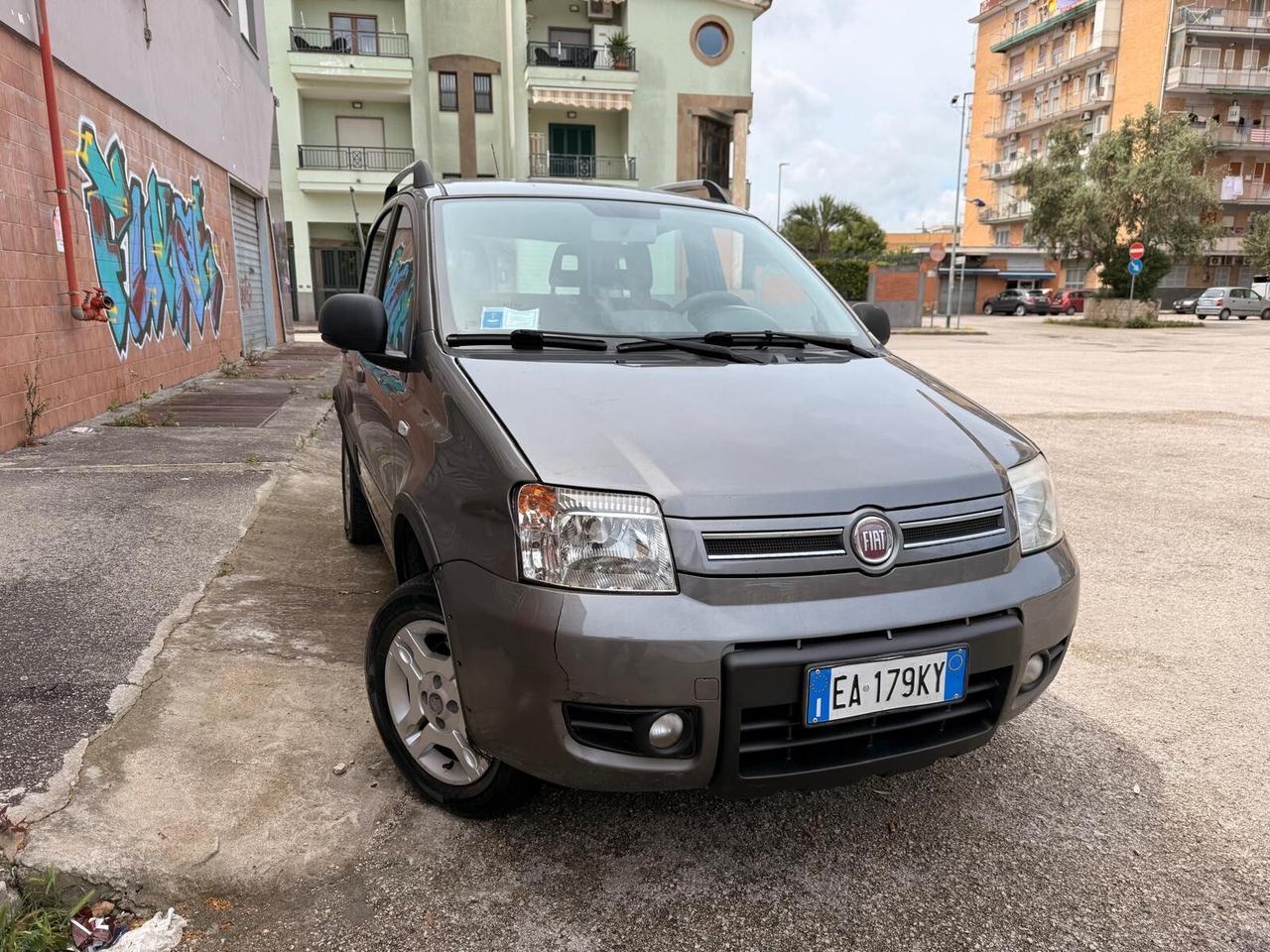 Fiat Panda 1.3 MJT 16V DPF 4x4 Climbing CON 180MILA KM