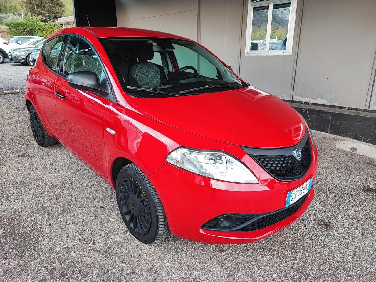Lancia Ypsilon 5 porte S&S Hybrid Ecochic Gold