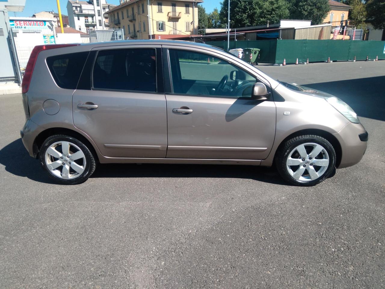 Nissan Note 1.6 16V 110cv cambio automatico x neopatentati