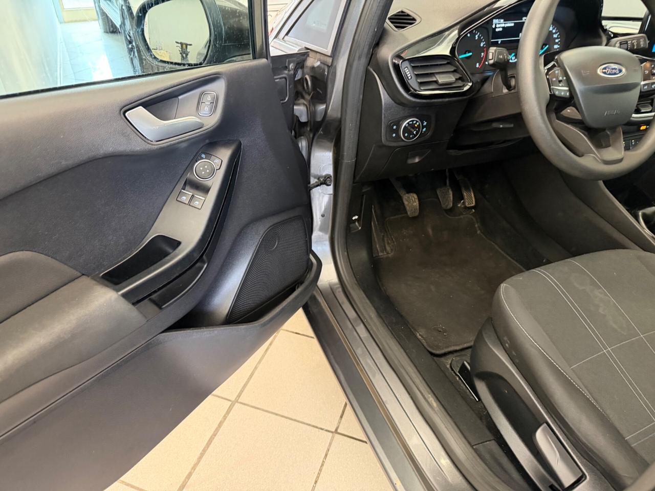 Fiesta 1.1 5 porte Plus ok neopatentati