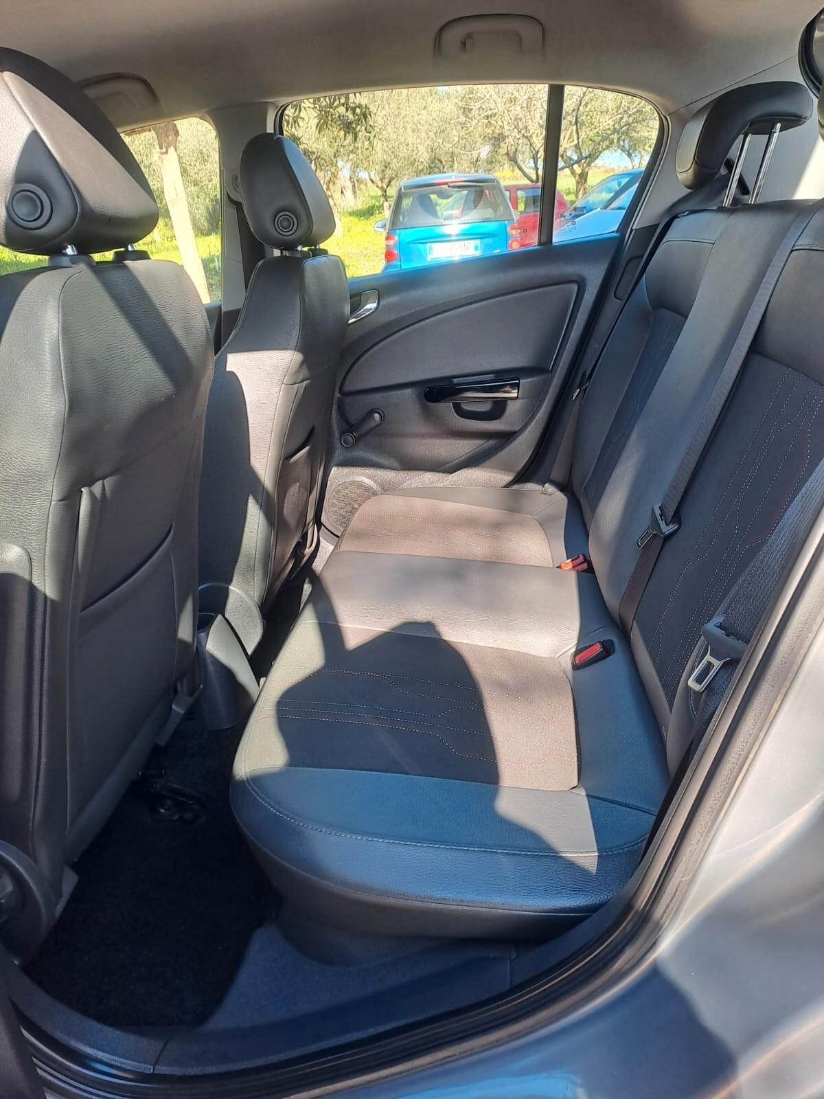 Opel Corsa 1.2 5 porte Elective cambio aut.