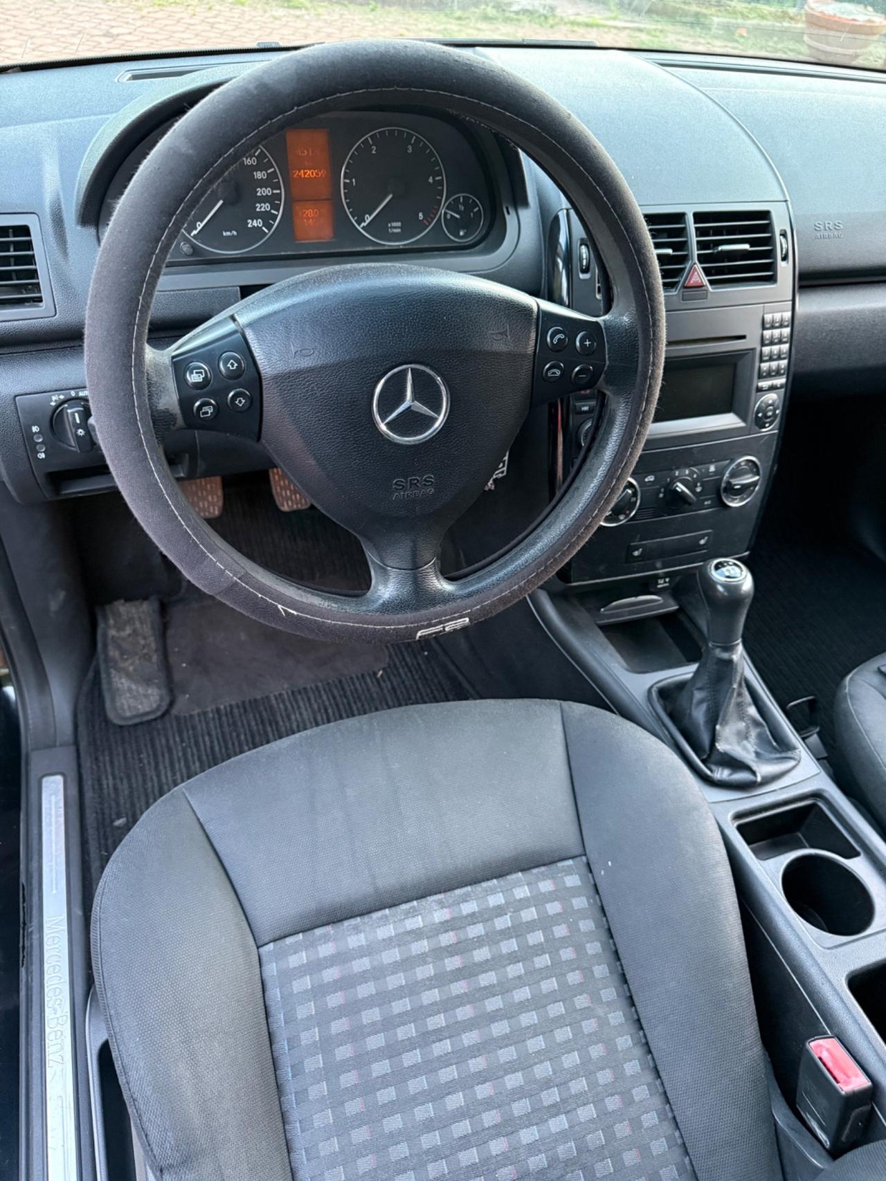 Mercedes-benz A 160cdi neopatentati ok