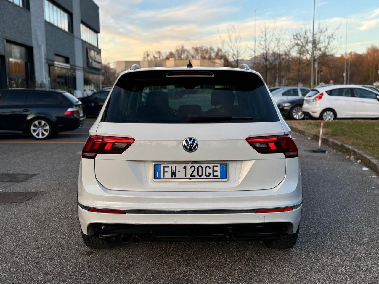 Volkswagen Tiguan 1.6 TDI SCR R-LINE BlueMotion Technology