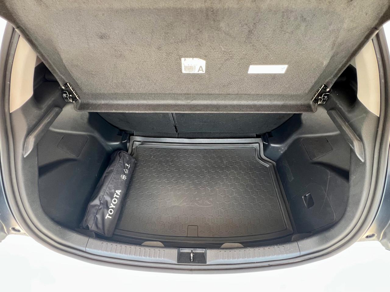 TOYOTA Yaris 4ª serie Yaris 1.5 Hybrid 5 porte...
