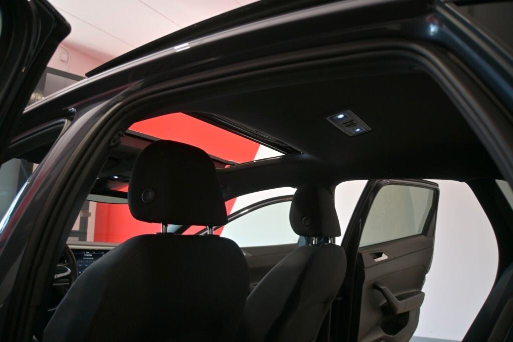 VOLKSWAGEN TAIGO 1.0 TSI 115CV 6M. R-LINE ( FARI LED - ADAPTIVE CRUISE - CLIMATRONIC - TETTO PANORAMICO APR. - APP CONNECT - PARK PILOT - CERCHI 17 )