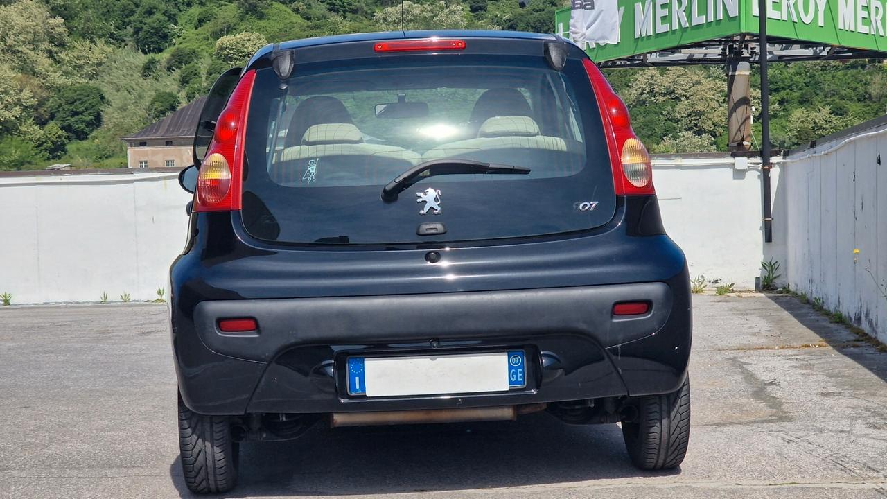 Peugeot 107 1.0 68CV 5p. Sweet Years