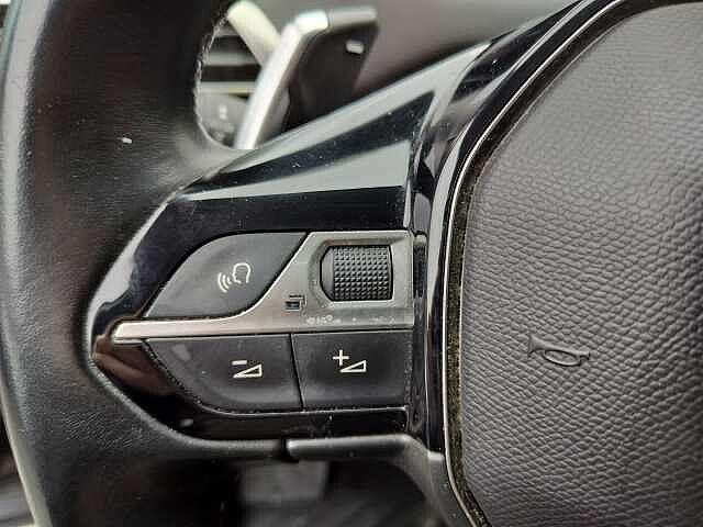 Peugeot 3008 BlueHDi 130 S&S EAT8 Allure