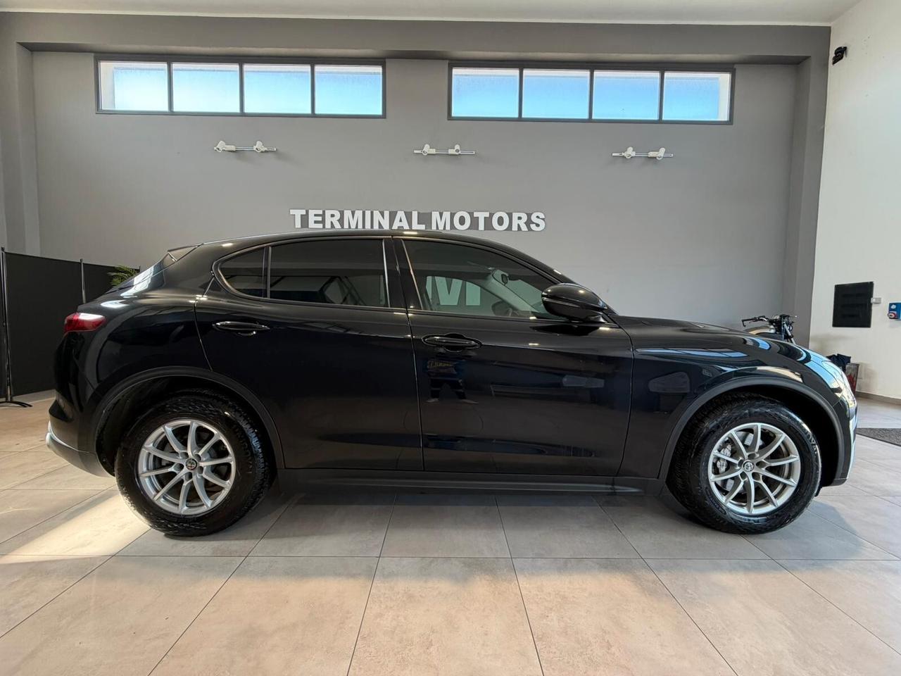 Alfa Romeo Stelvio 2.2 Turbodiesel 160 CV AT8 RWD Business