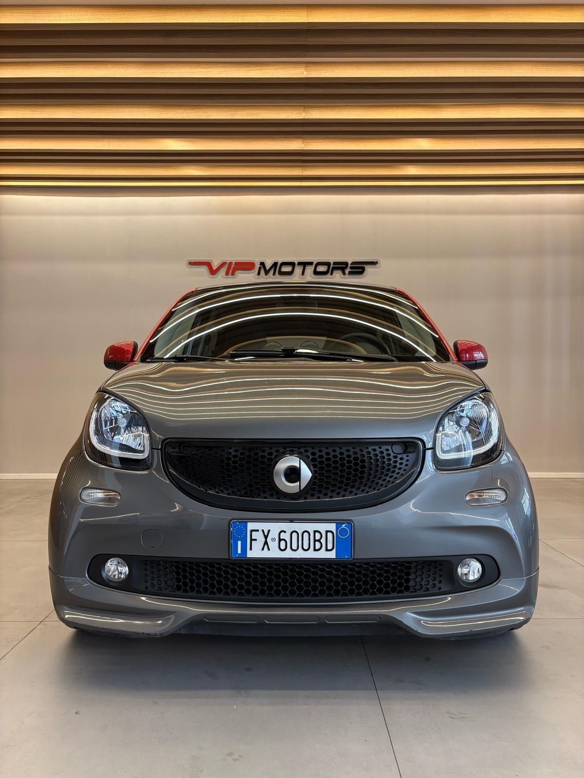 SMART FORFOUR 1.0 ALLESTIM BRABUS PELLE FULL UNICO PROPRIETARIO