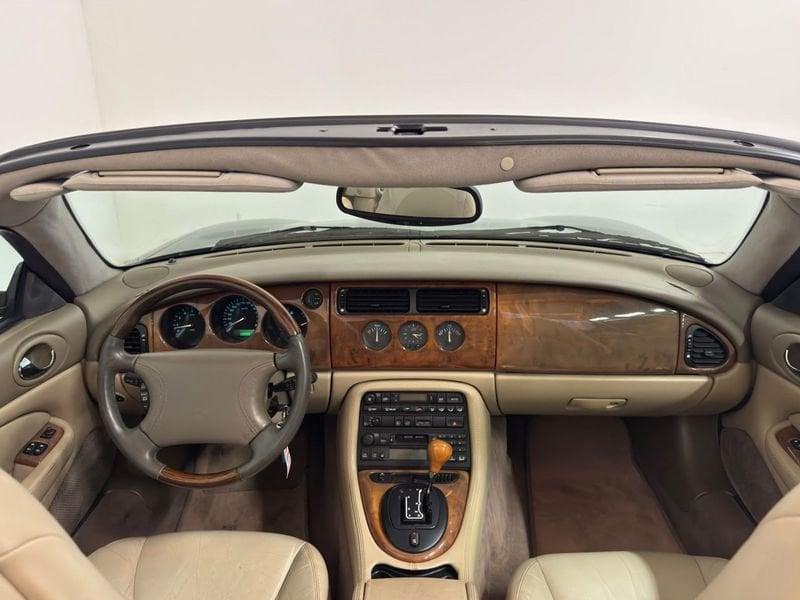 Jaguar XK XK8 ISCRITTA ASI + CERTIFICATO d' AUTENTICITA' JAGUAR