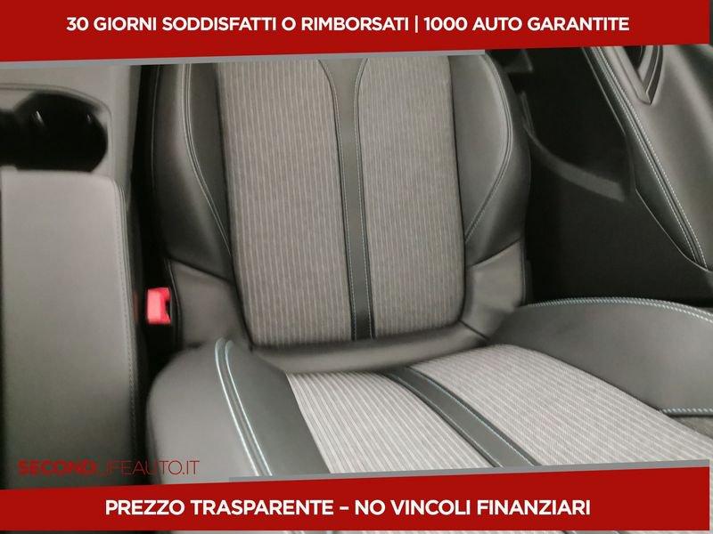 Peugeot 5008 1.2 hybrid 48V Allure Pack 136cv e-dcs 6