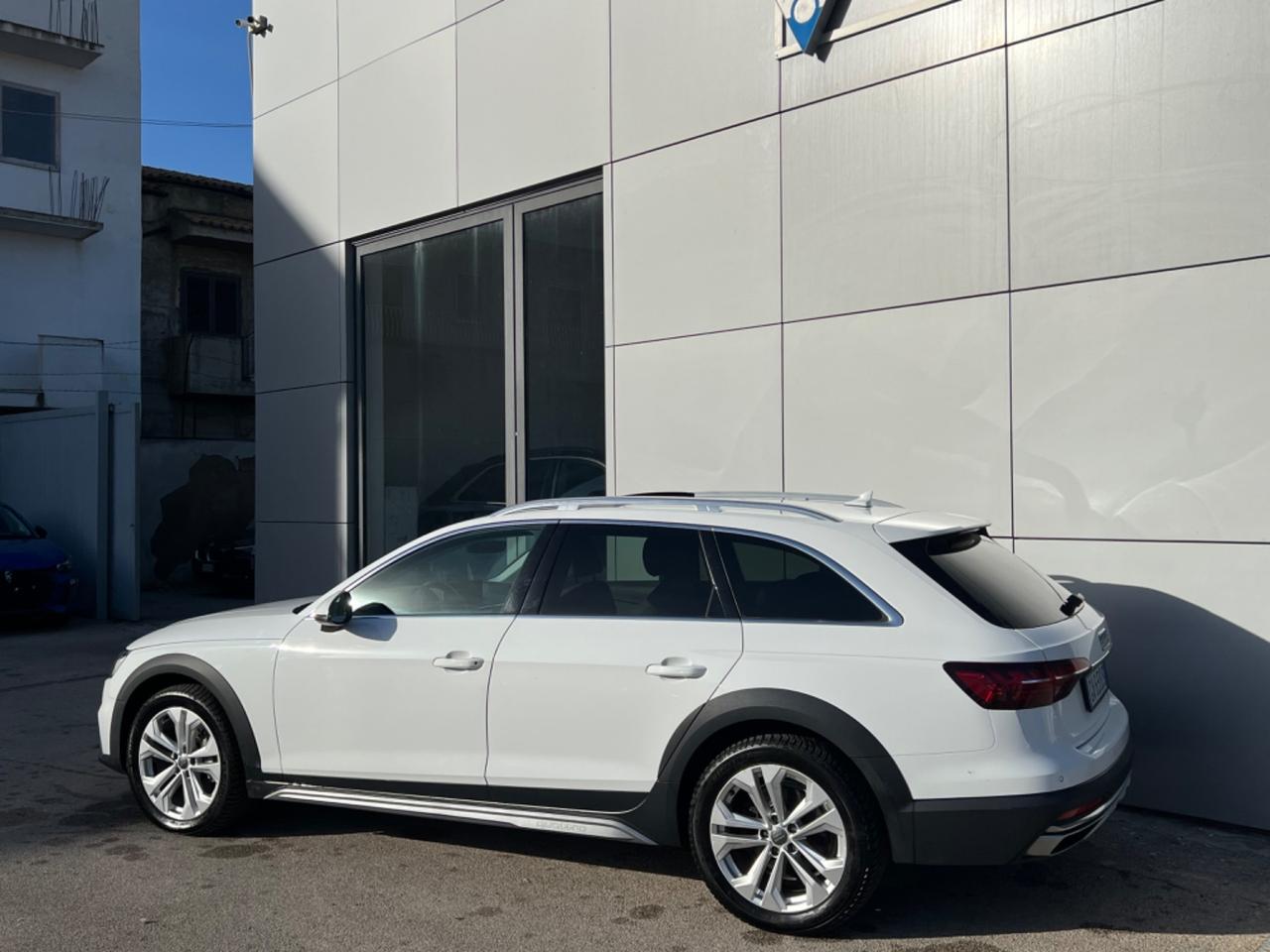 Audi A4 allroad 40 TDI quattro S tronic - possibilità noleggio no scoring