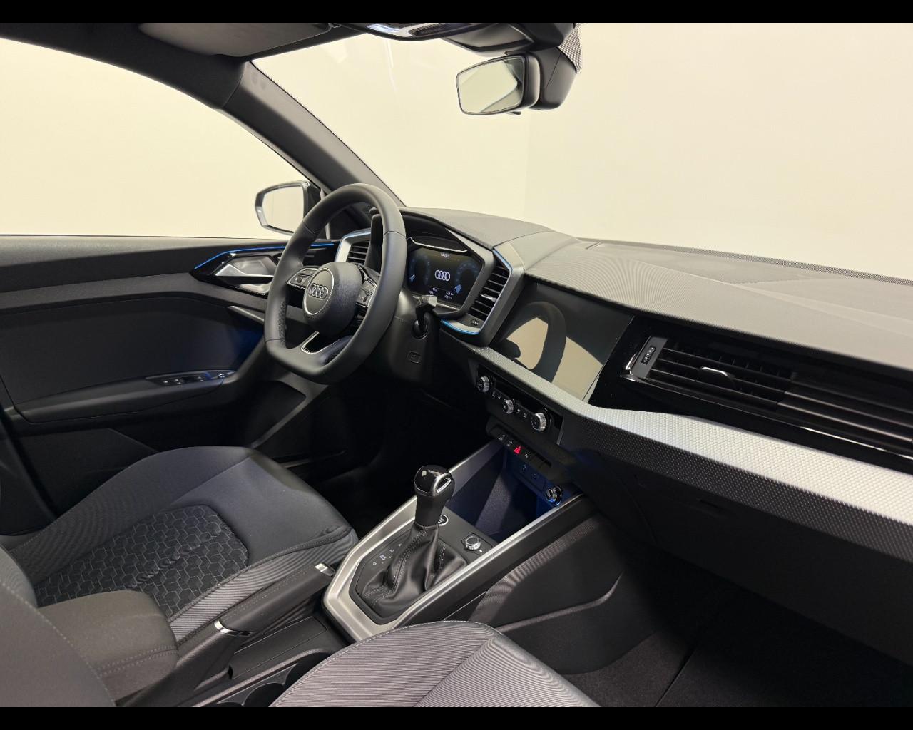 AUDI A1 SPORTBACK 30 TFSI S-TRONIC IDENTITY CONTRAST