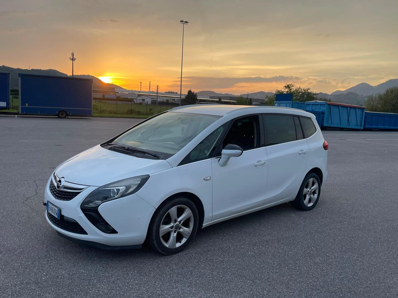 Zafira 1.6 T metano 150 cv 7 posti scalda acqua
