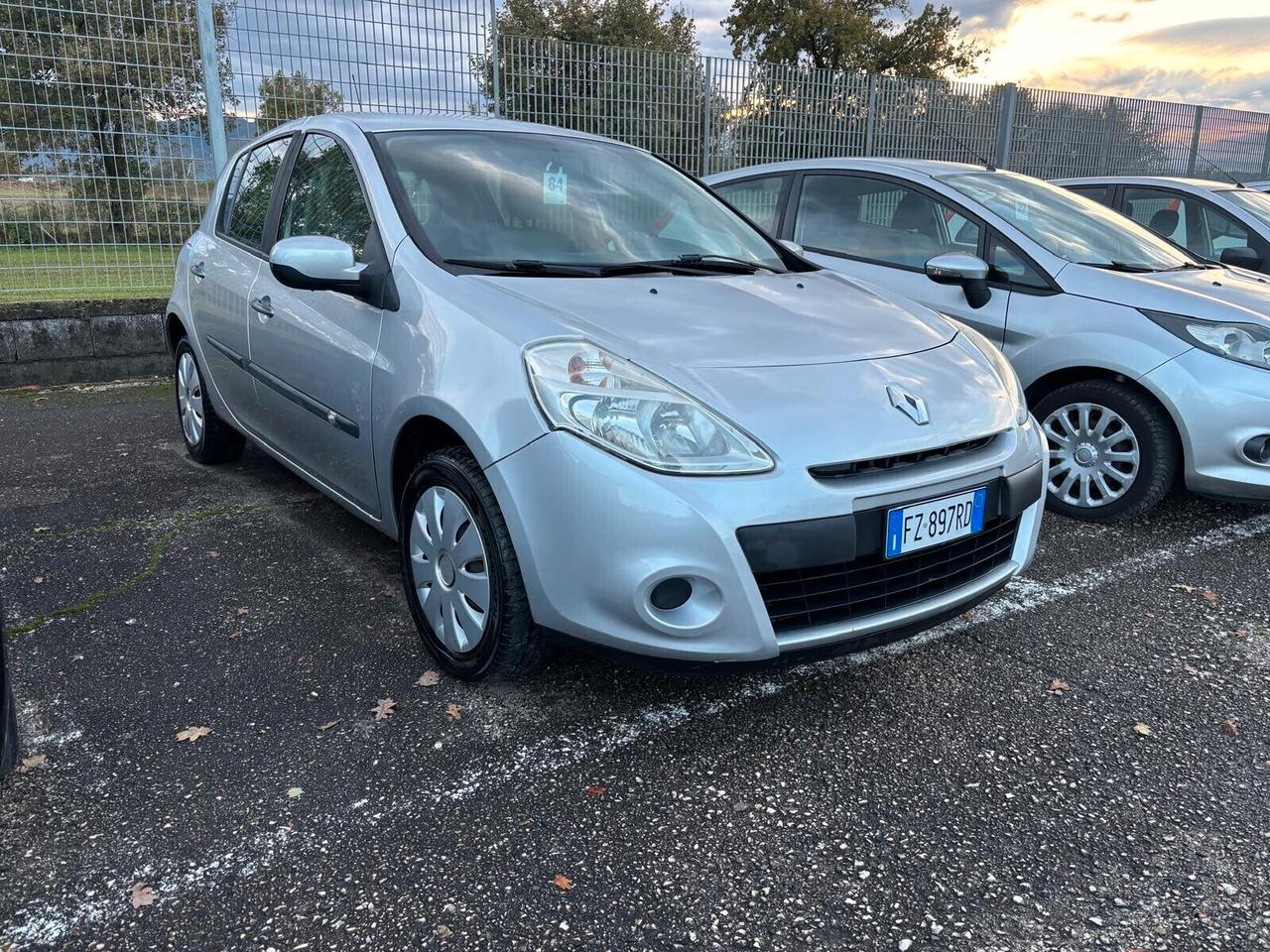 Renault Clio 1.2 5 porte - 2010