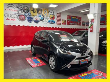 Toyota Aygo 1.0 VVT-i 69 CV x-BLACK - 2016