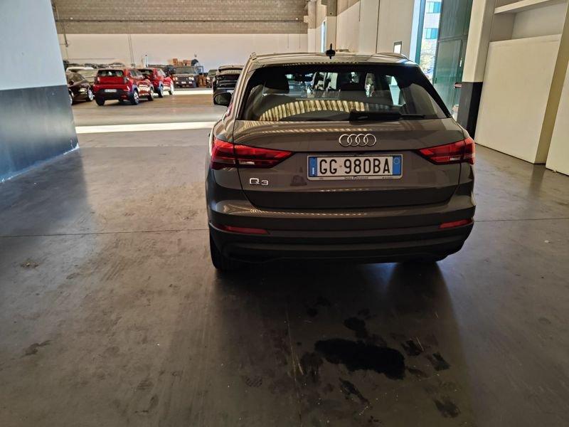 Audi Q3 Q3 SPB 45 TFSI e S tronic Business Plus