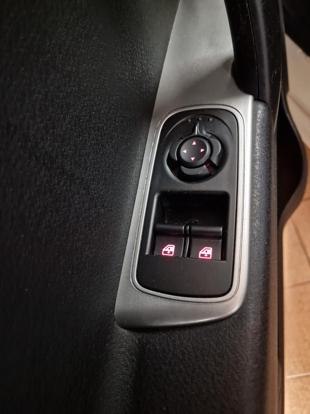 Alfa Romeo MiTo 1.4 78 CV Distinctive Sport Pack