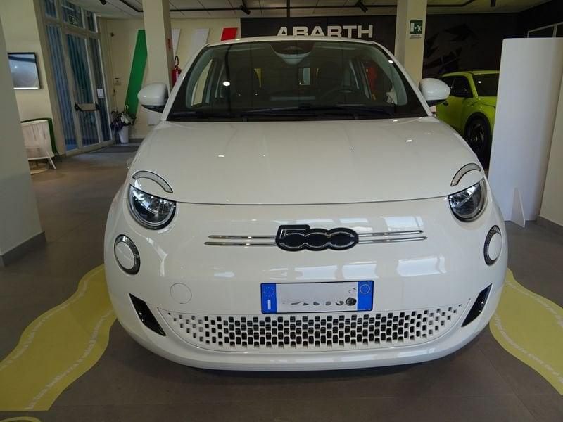 FIAT 500 500e Berlina 42 kWh