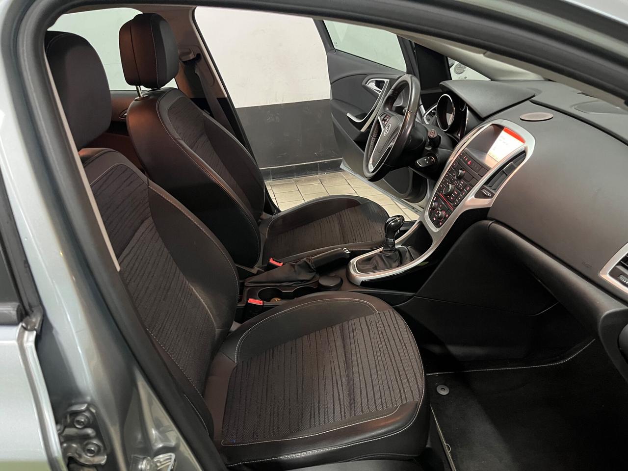 Opel Astra 1.4 Turbo 140CV Sports Tourer GPL 2014