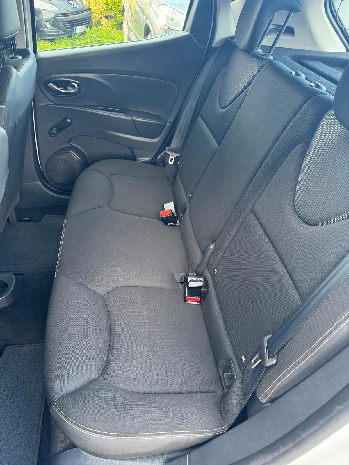 Renault Clio 1.2 75 CV 5 porte Duel