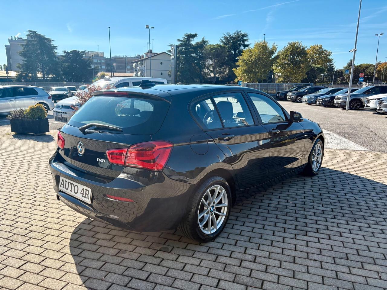 Bmw 118 Serie 1 - 118i 5p. 136cv Doppio treno di Cerchi / Gomme
