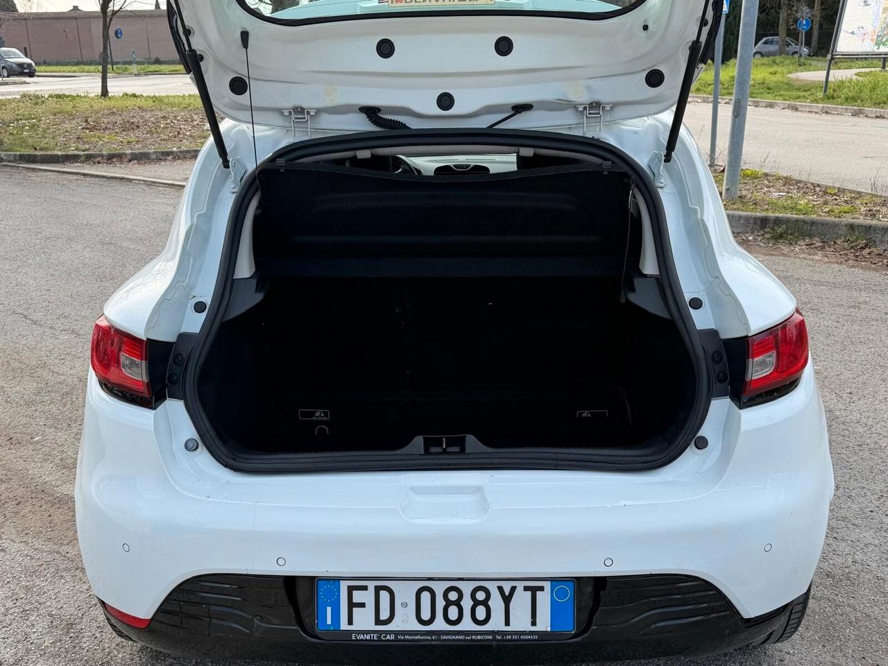 Renault Clio dCi 8V 90 CV Start&Stop 5 porte Energy Duel