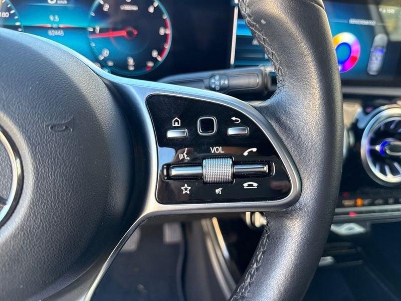 Mercedes-Benz Classe A A 180 d Sport Night edition auto