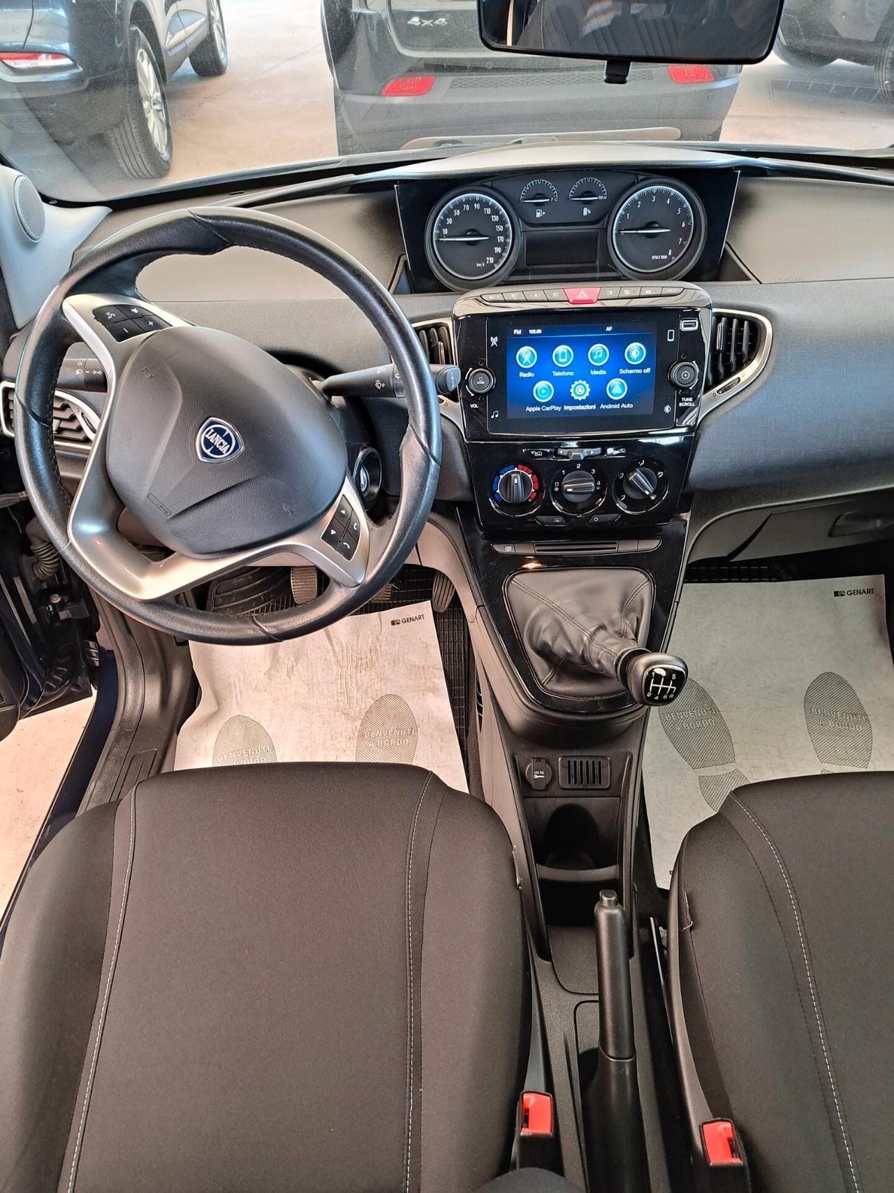Lancia Ypsilon 1.0 FireFly 5 porte S&S Hybrid Ecochic Gold