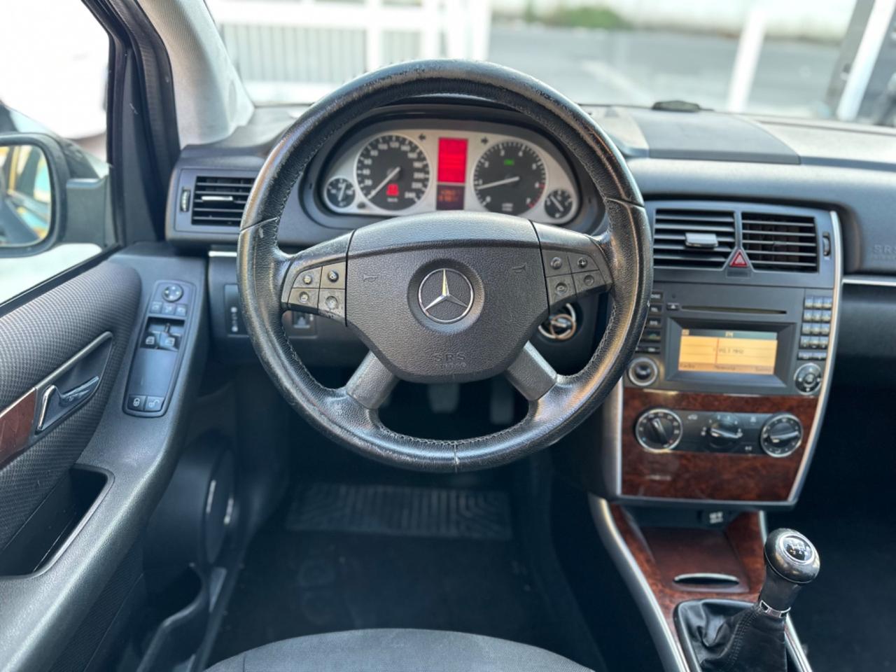 Mercedes-benz B 180 B 180 NGT BlueEFFICIENCY