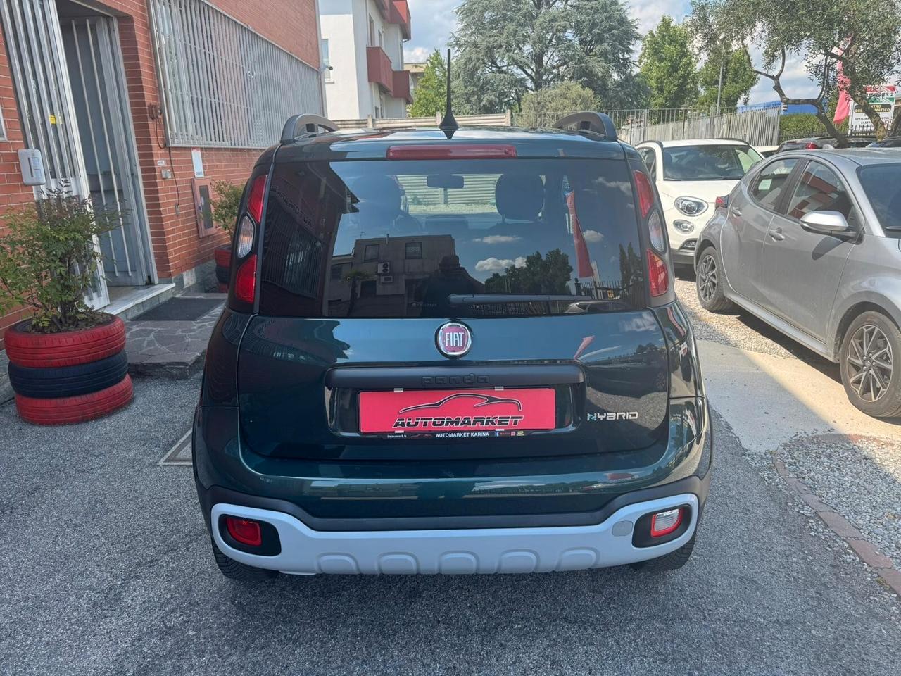 Fiat Panda 1.0 FireFly Cross Hybrid Garmin