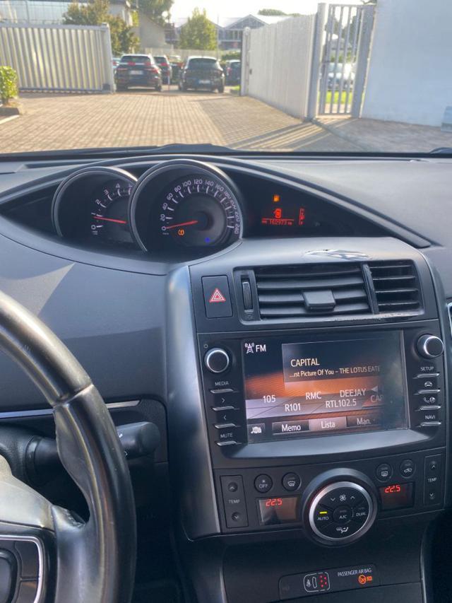 TOYOTA Verso 1.6 D-4D Style 7 POSTI NEO PATENTATO