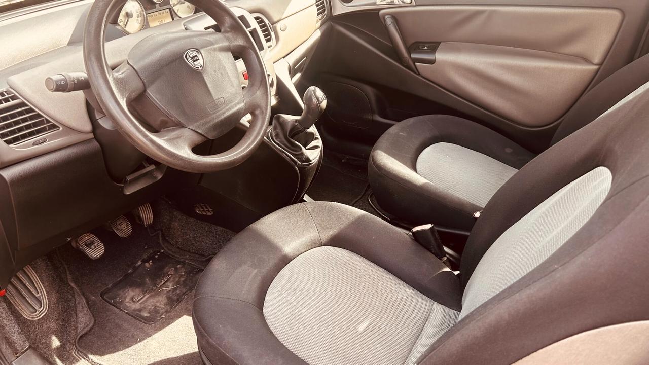 Lancia Ypsilon 1.3 Multijet 16V Platino