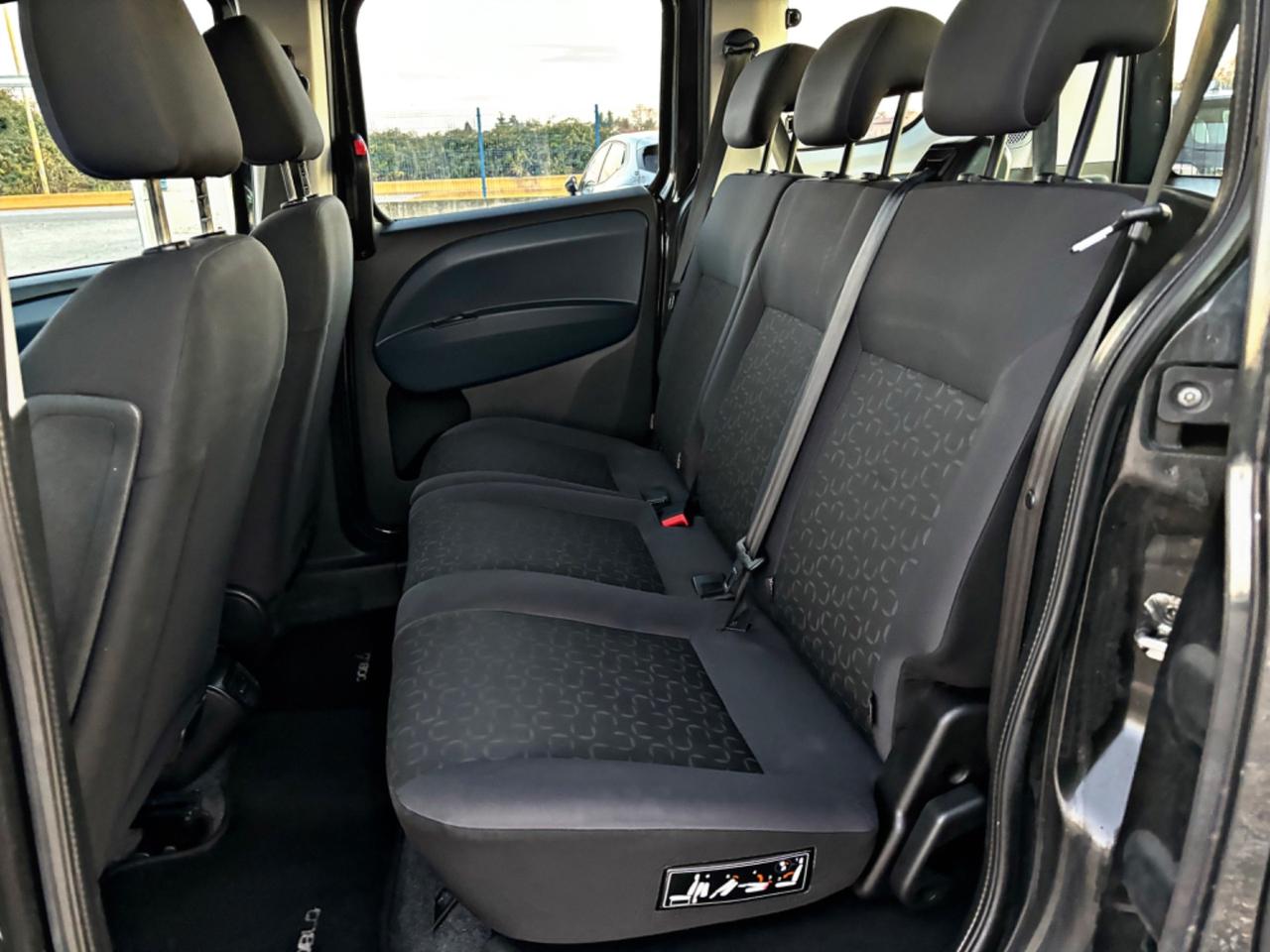 Fiat Doblo Doblò 2.0 MJT 16V Dynamic 7 Posti