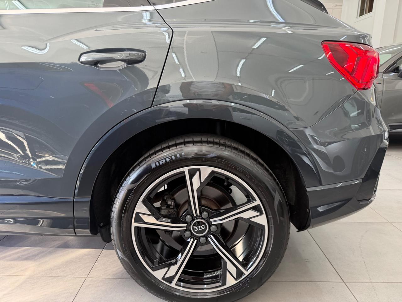 Audi Q3 2.0 150 cv SPORTBACK S line FINANZIABILE
