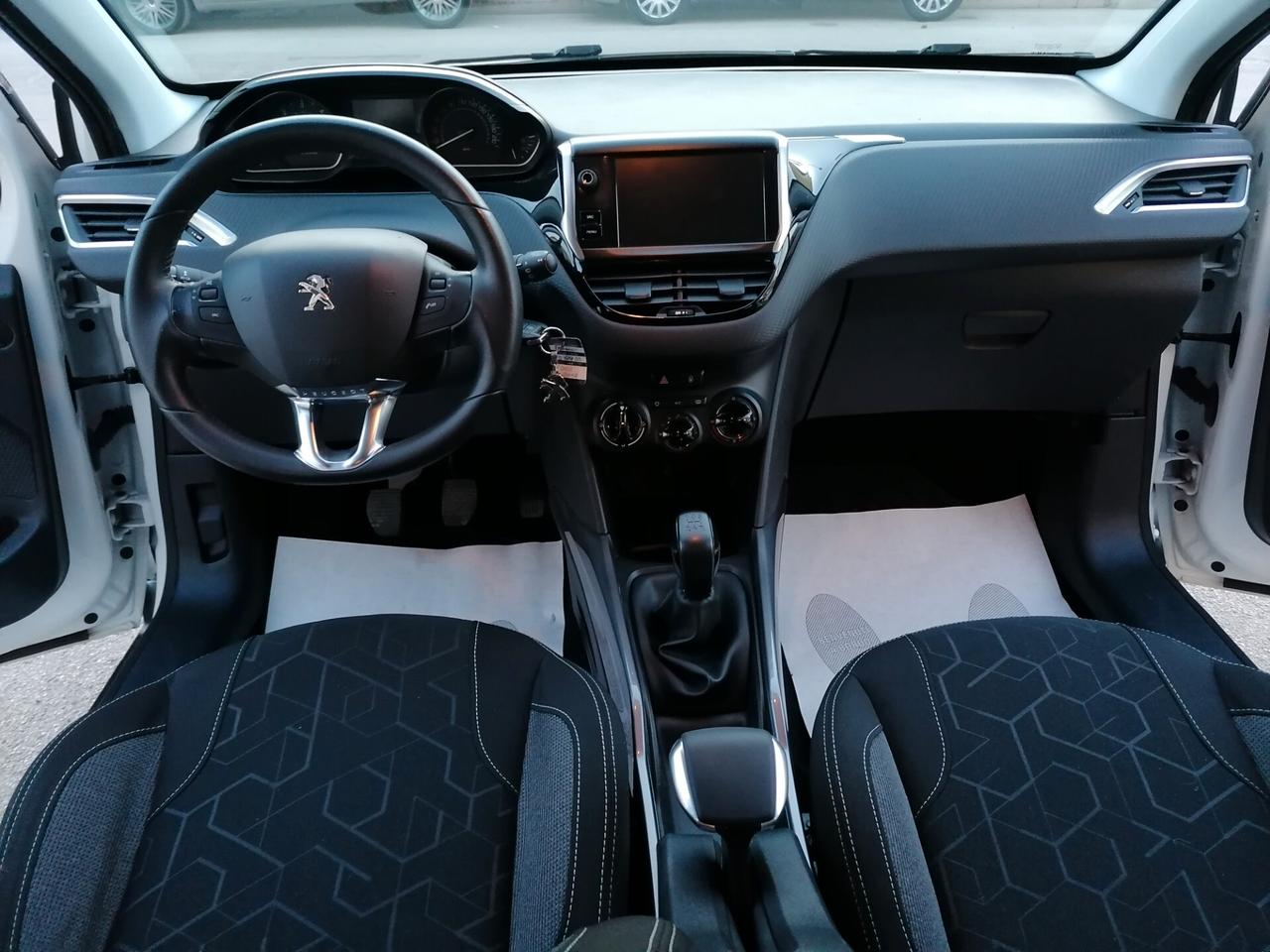 Peugeot 2008 BlueHDi 100 Active