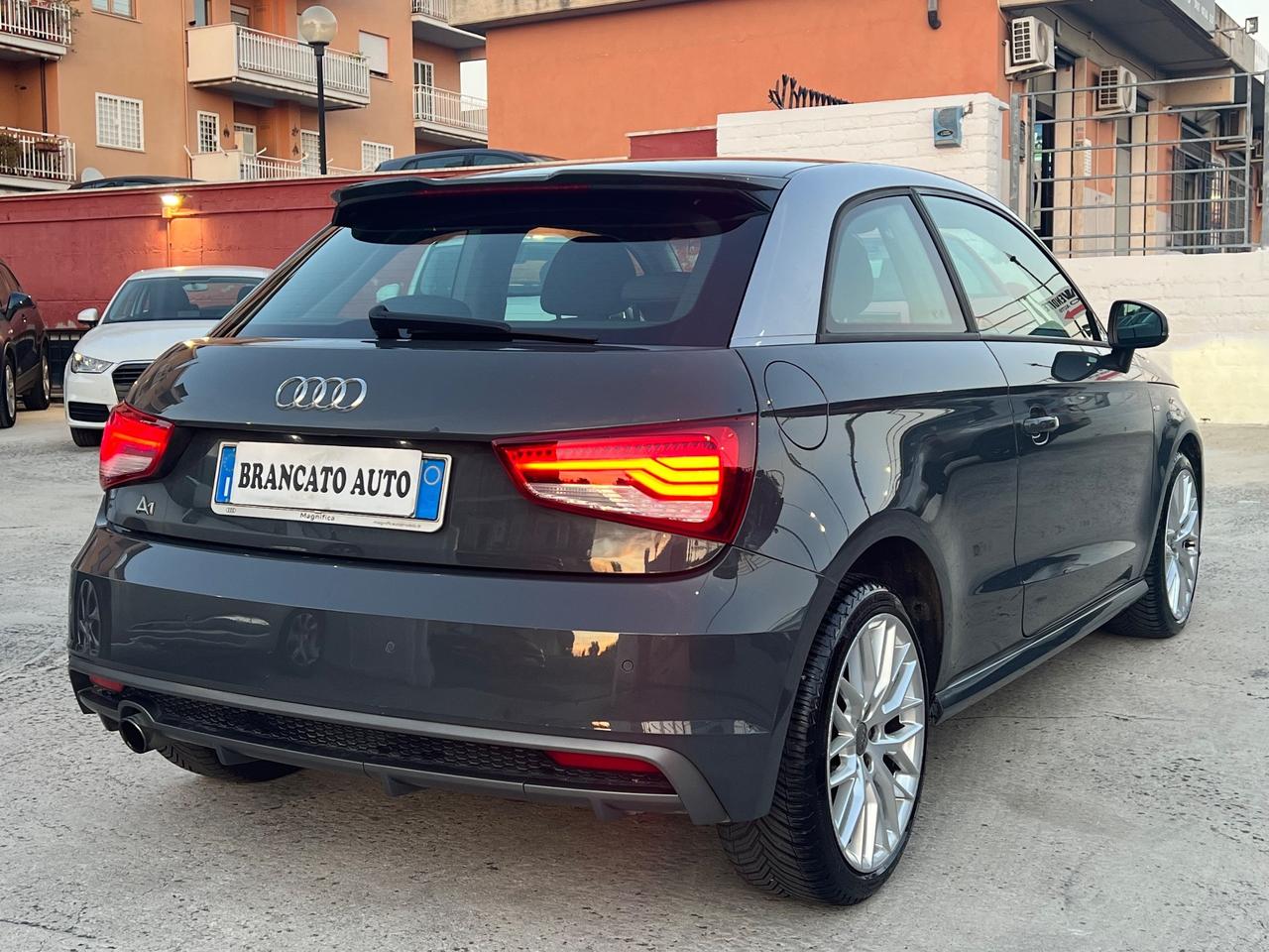 Audi A1 1.0 TFSI sline