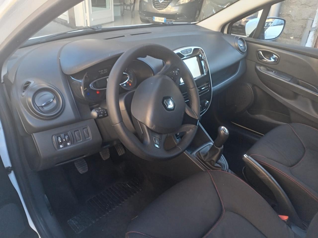 Renault Clio Sporter 1.5 dCi 8V 75CV Costume National