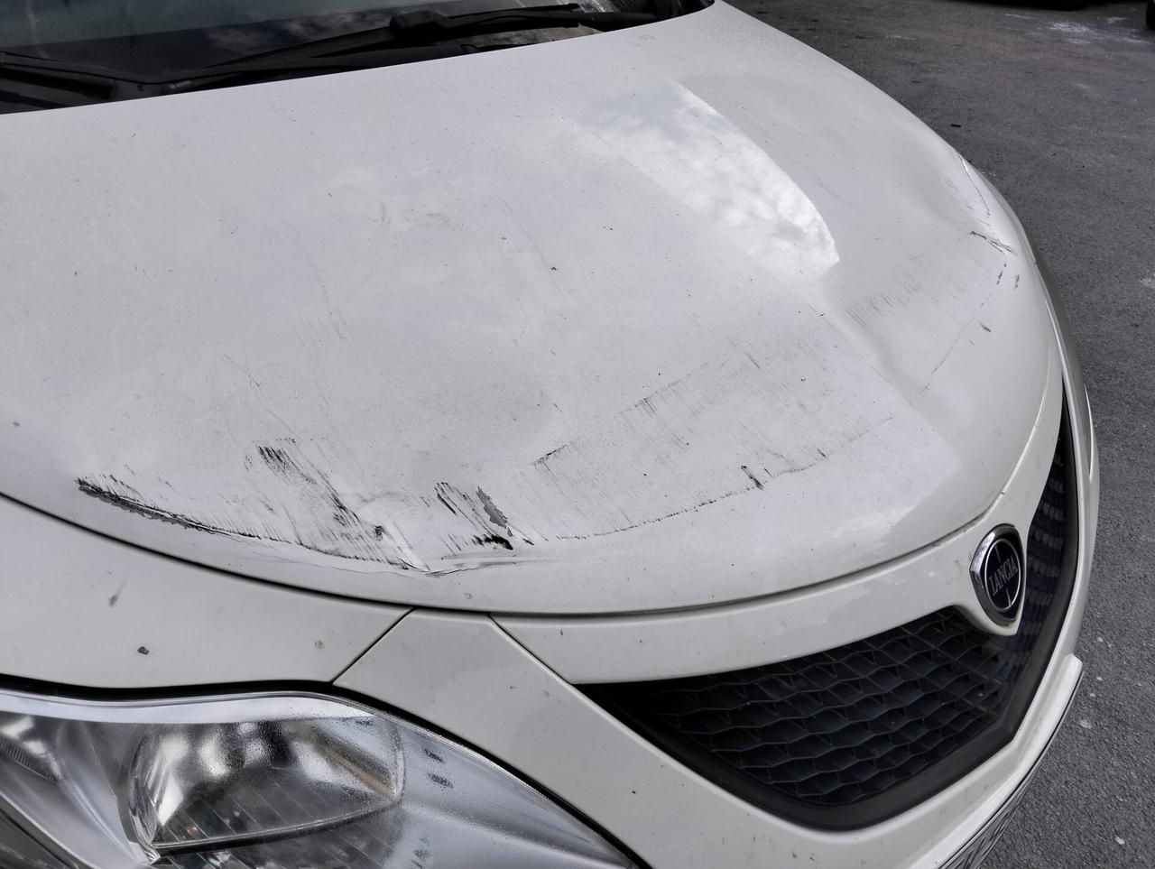 Lancia Ypsilon 1.2 69 CV 5 porte GPL 2019 SINISTRATA