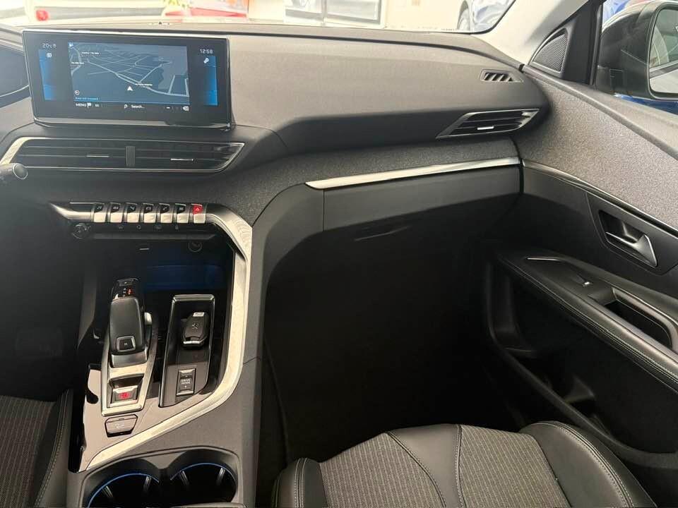 Peugeot 3008 BlueHDi 130 S&S EAT8 Allure