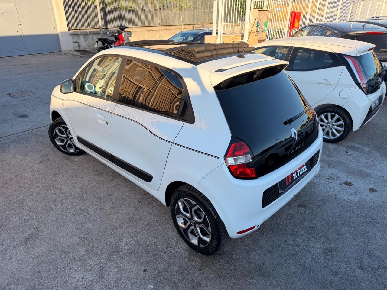 Renault Twingo 1.0 70CV CABRIO LIMITED