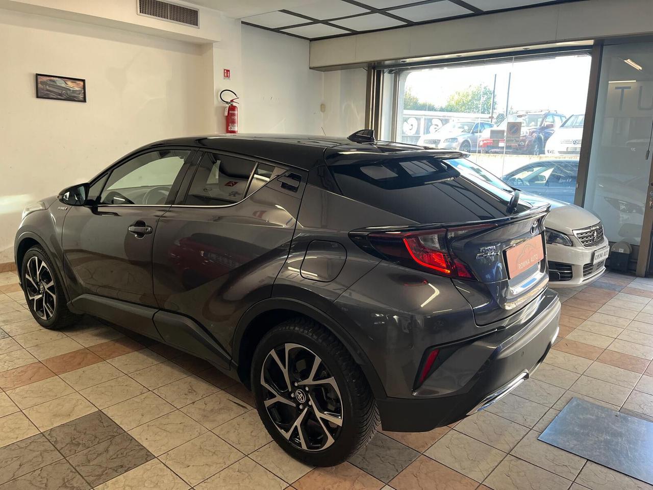 Toyota C-HR 2.0 Hybrid E-CVT Trend