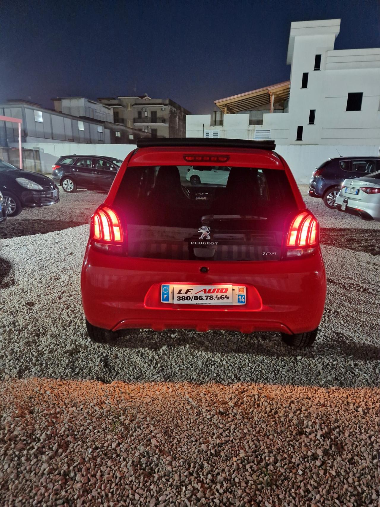 Peugeot 108 PureTech 82 5 porte Allure TOP!