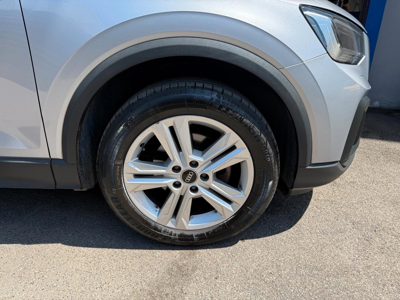 Audi Q2 30 TDI Business