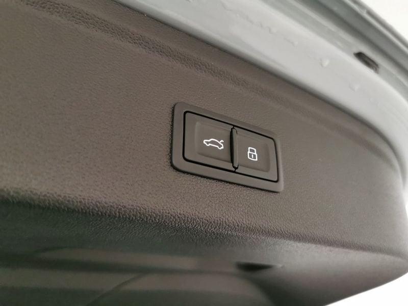 Audi A3 allstreet 2.0 tdi Identity Contrast 150cv s-tronic