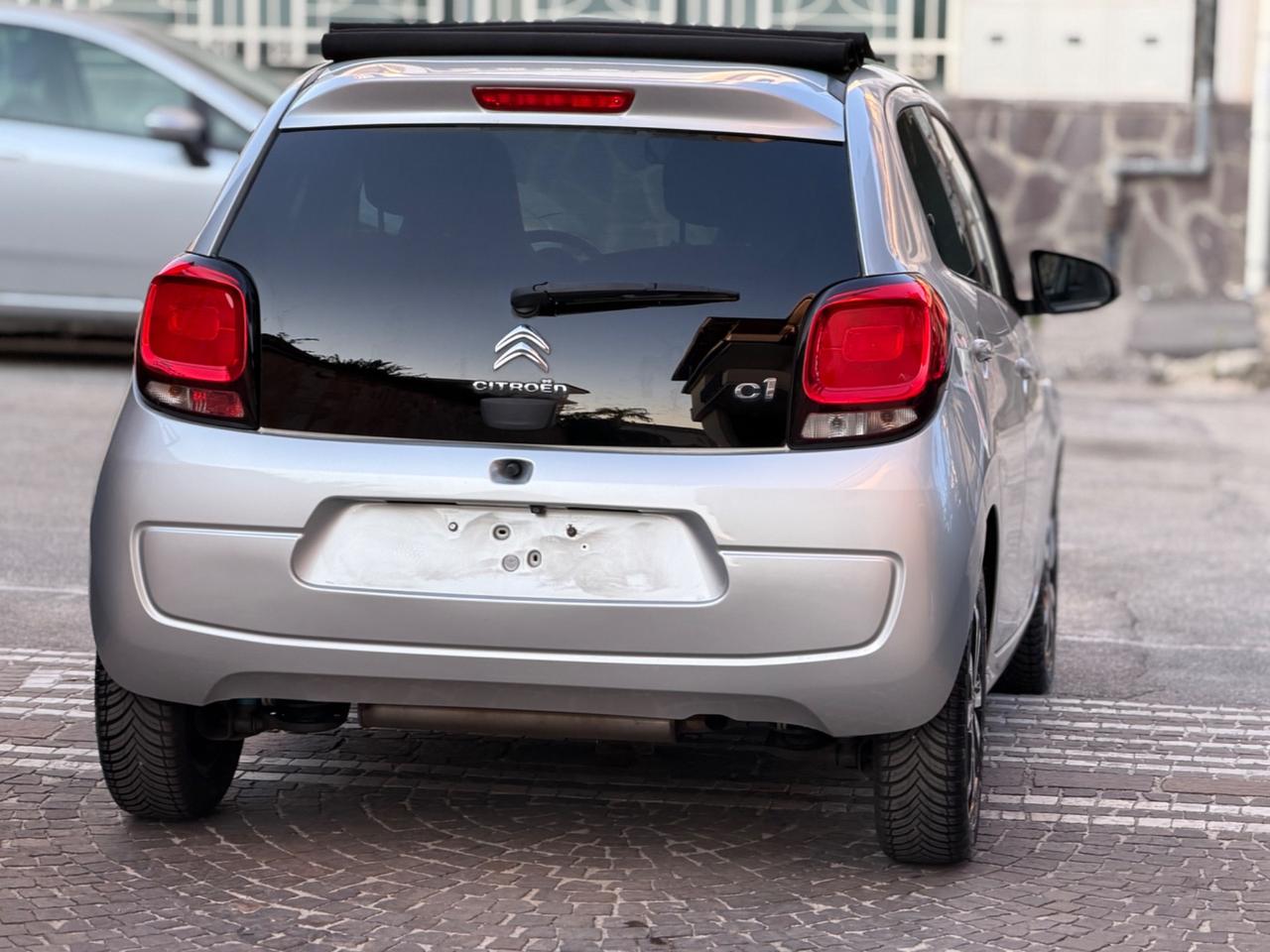 Citroen C1 PureTech 82 5 porte Shine