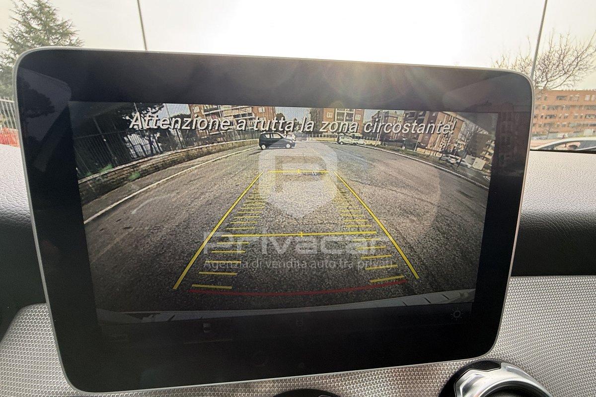 MERCEDES GLA 200 d Automatic Sport